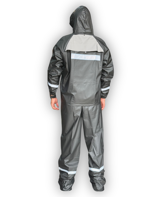Impermeable Siliconado Resortado y Bolsillo Negro