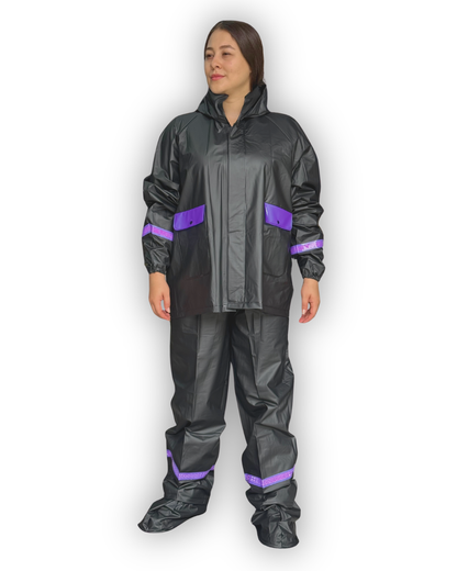 Impermeable Siliconado Resortado y Bolsillo Negro-Morado