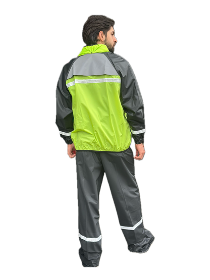 IMPERMEABLE SILICONADO RESORTADO VERDE