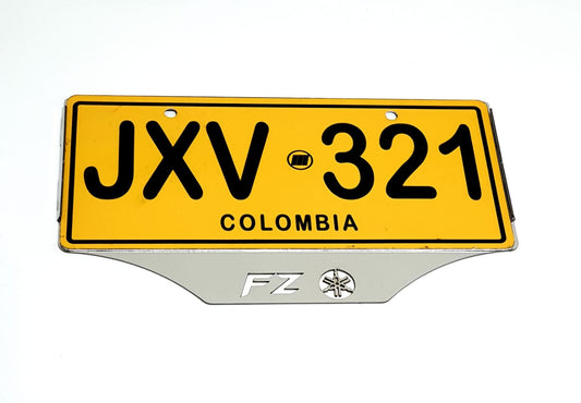 PORTA PLACA EN ACERO FZ