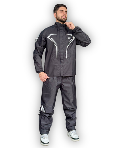 Impermeable Tipo Sudadera Ewig Eternity